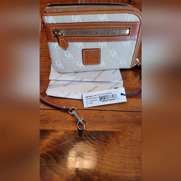 Dooney & Bourke Cream & Honey Zip Around - Picture 2 of 4